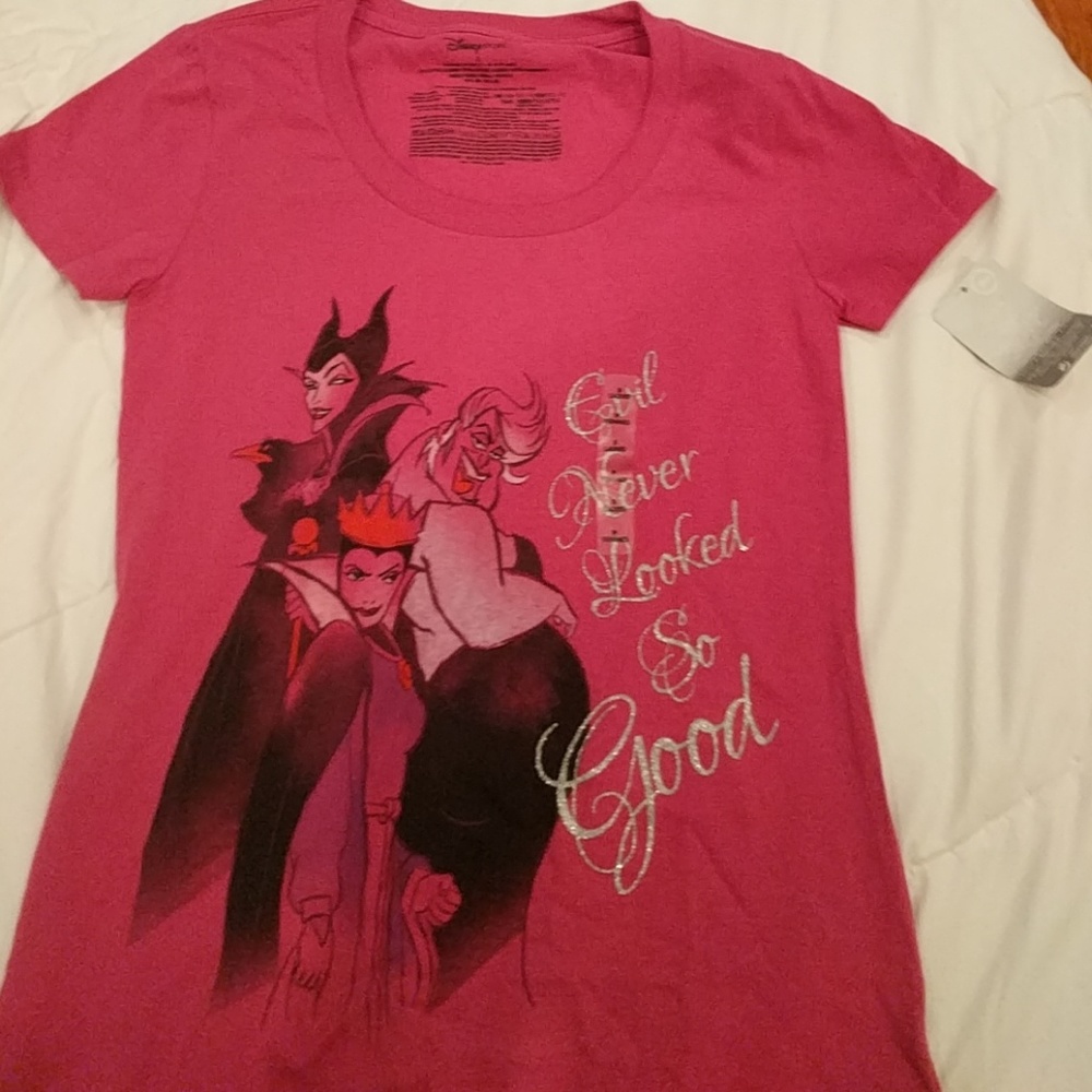Villian tee